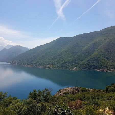 Apartment Titaneli Kotor Luaran gambar