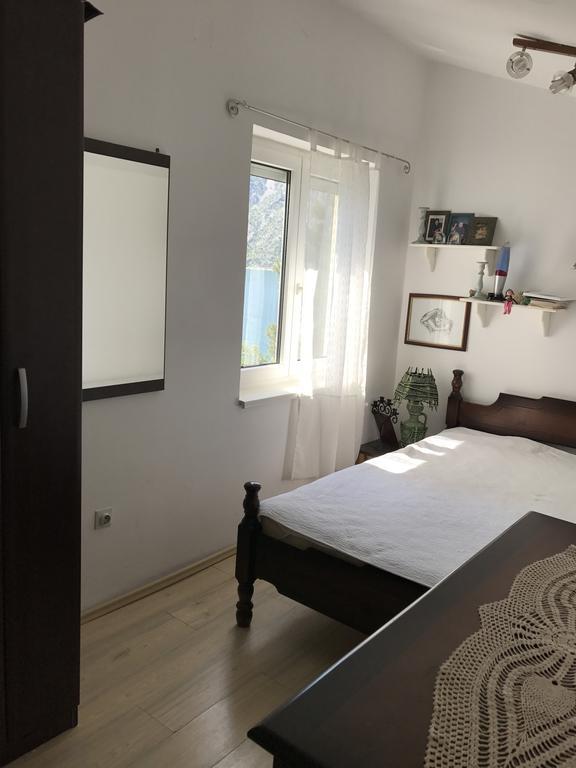 Apartment Titaneli Kotor Luaran gambar